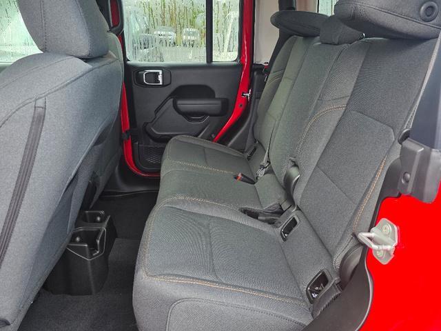 new 2025 Jeep Gladiator car, priced at $50,187