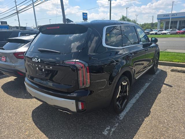 used 2023 Kia Telluride car, priced at $35,000