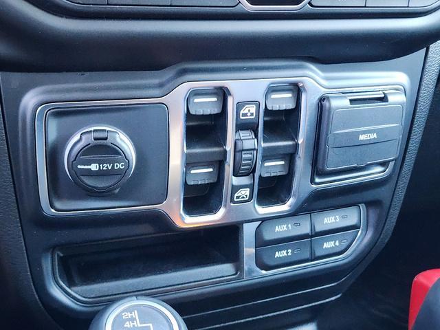 used 2021 Jeep Gladiator car, priced at $34,134