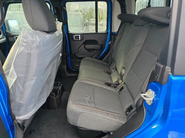 new 2025 Jeep Gladiator car, priced at $50,187