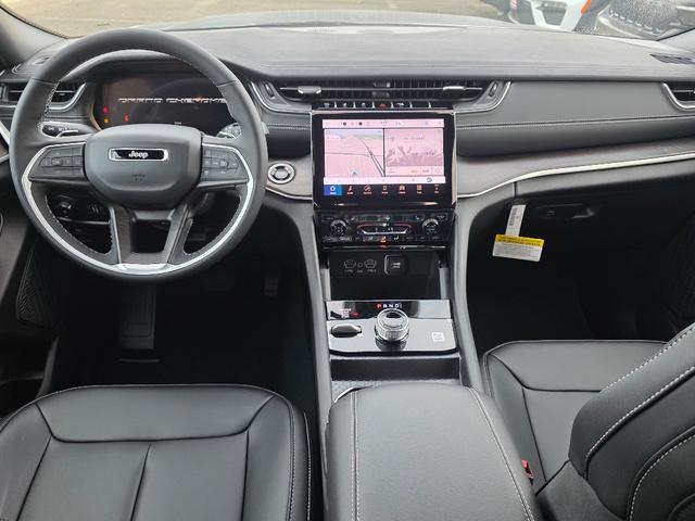 new 2025 Jeep Grand Cherokee car, priced at $44,397