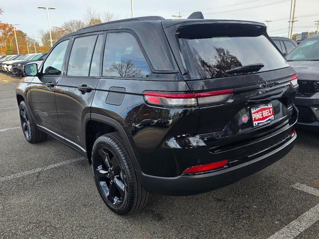 new 2025 Jeep Grand Cherokee car, priced at $44,397