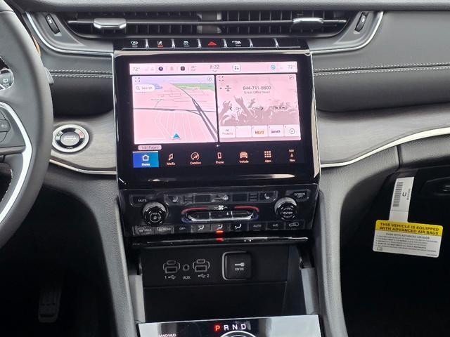 new 2025 Jeep Grand Cherokee car, priced at $44,397