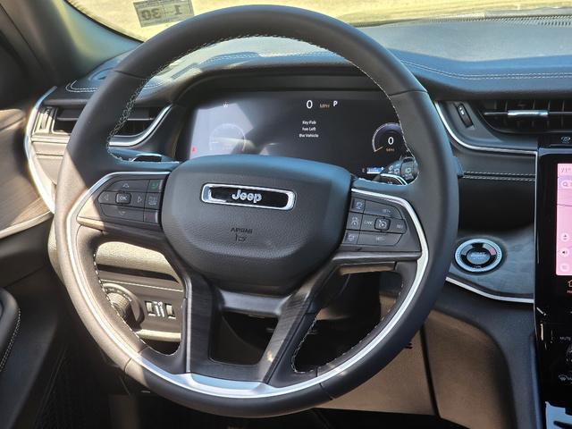 new 2025 Jeep Grand Cherokee L car, priced at $41,822
