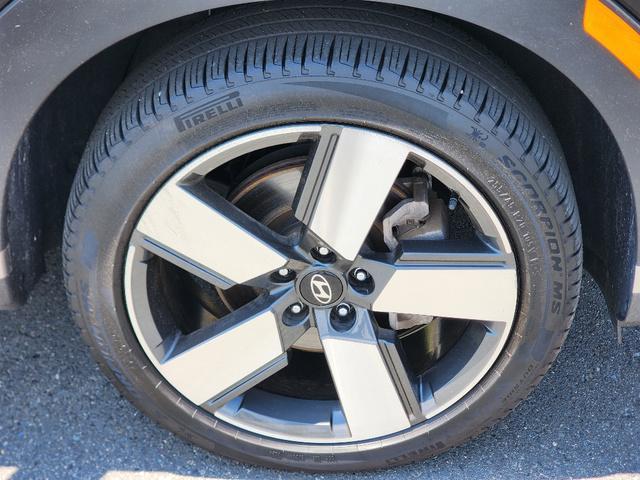 used 2024 Hyundai Santa Fe car, priced at $34,152