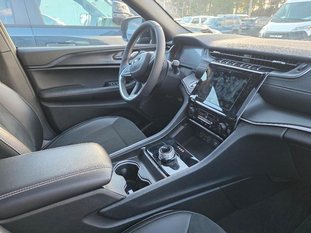 new 2025 Jeep Grand Cherokee L car, priced at $43,681