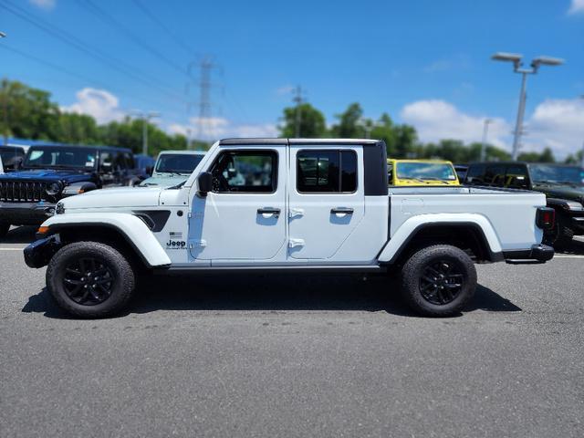 new 2023 Jeep Gladiator car, priced at $47,326