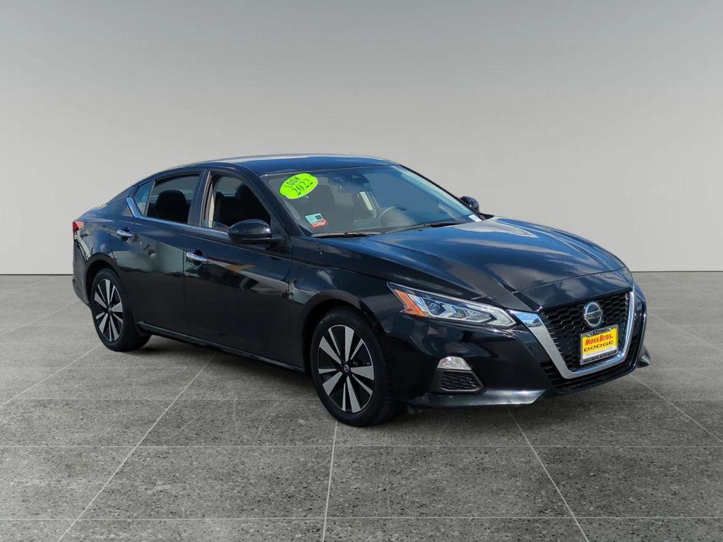 used 2022 Nissan Altima car, priced at $17,900