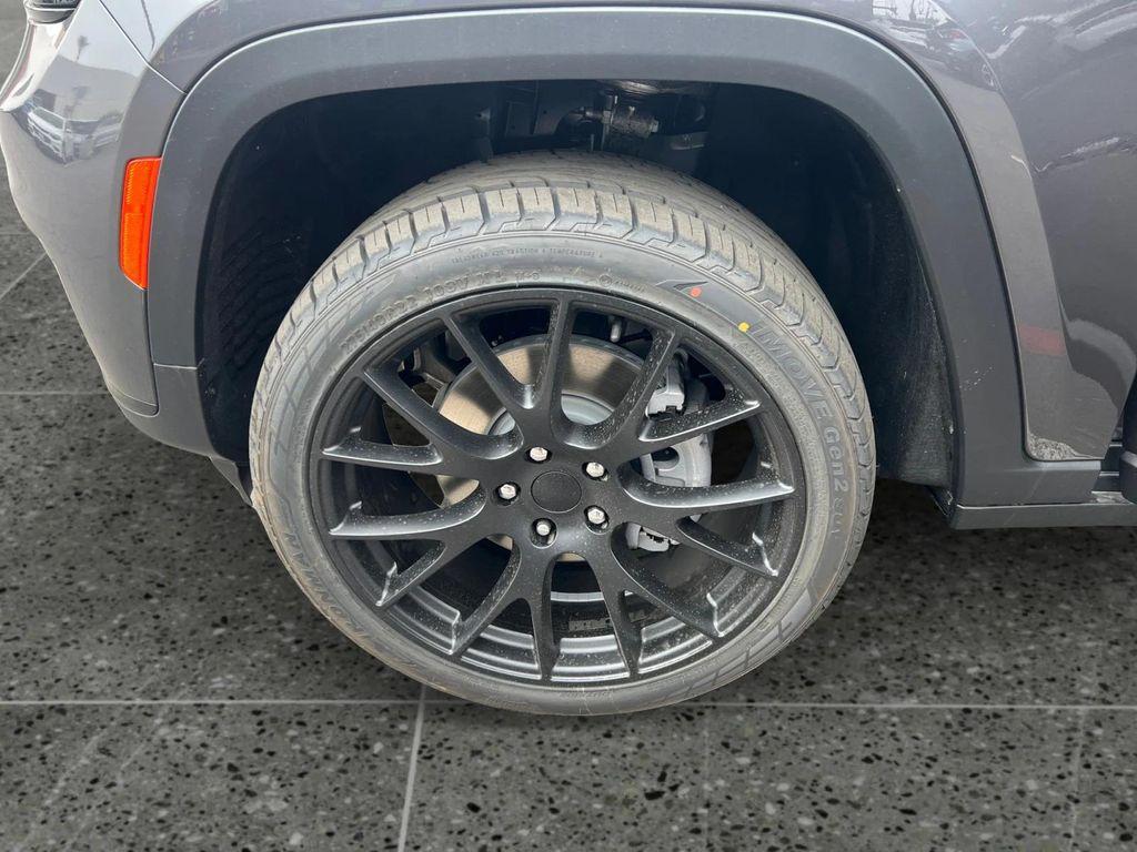 used 2025 Jeep Grand Cherokee L car