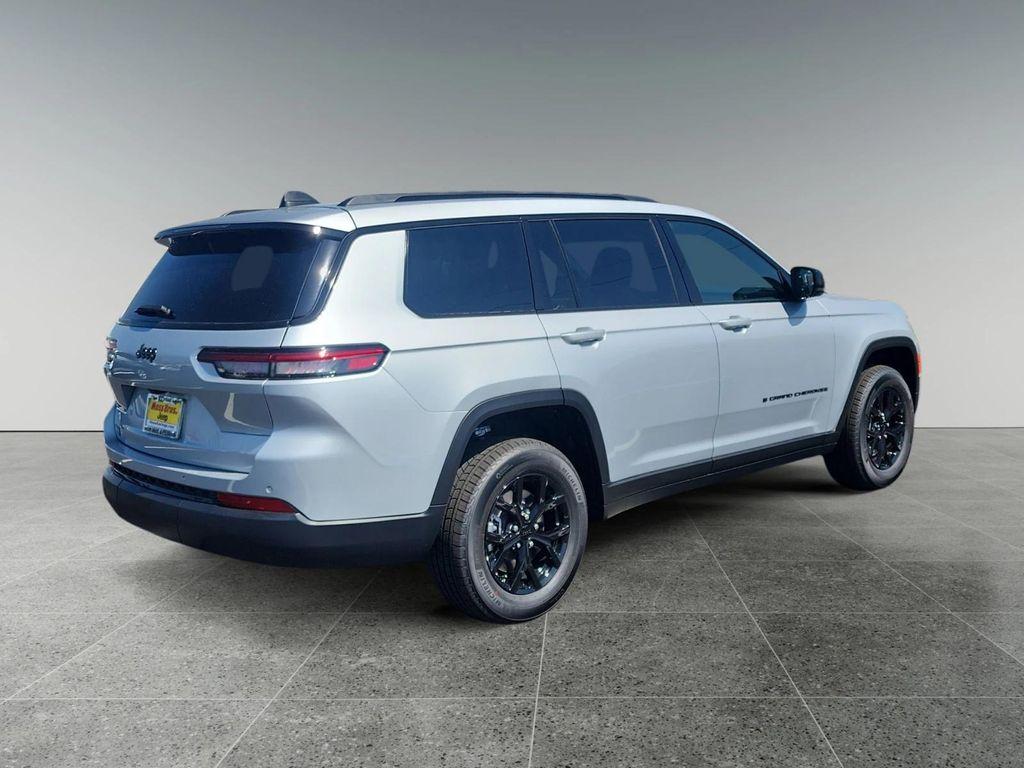 new 2025 Jeep Grand Cherokee car, priced at $46,230