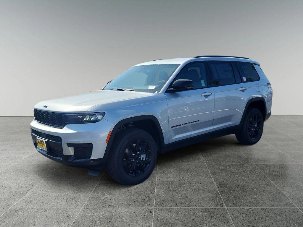 new 2025 Jeep Grand Cherokee car, priced at $46,230