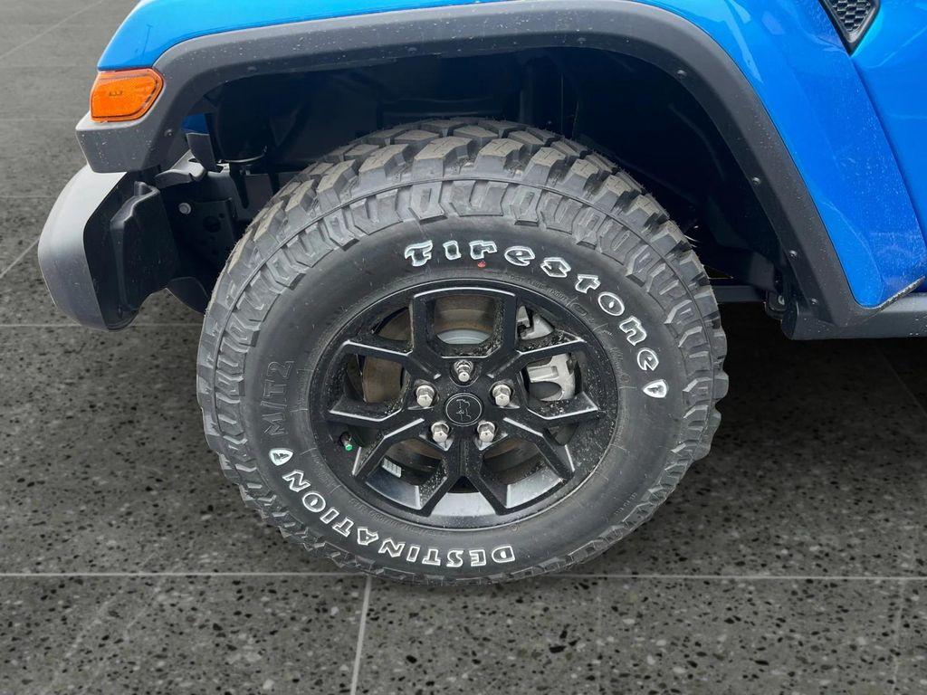 new 2025 Jeep Gladiator car, priced at $49,940