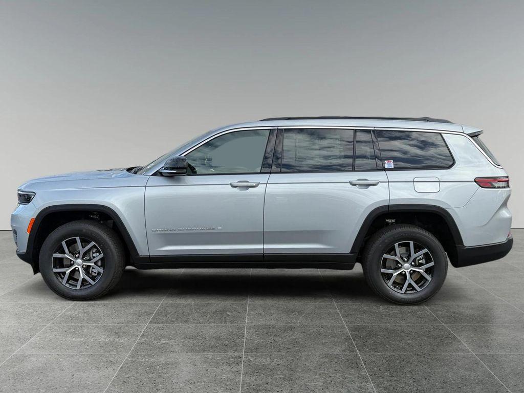 new 2025 Jeep Grand Cherokee L car, priced at $49,495