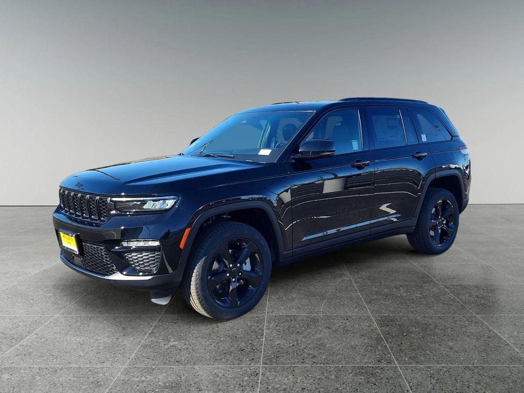 new 2025 Jeep Grand Cherokee car, priced at $52,735