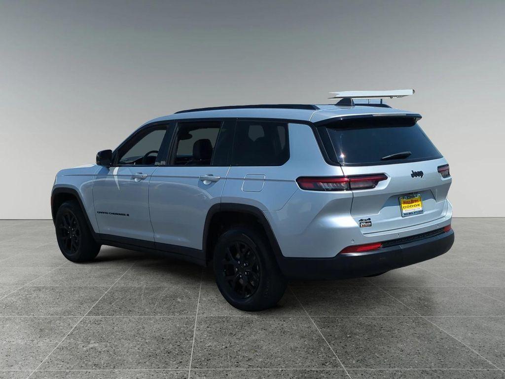 used 2024 Jeep Grand Cherokee L car