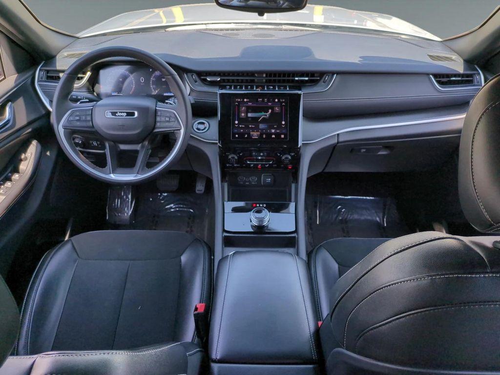 used 2024 Jeep Grand Cherokee L car