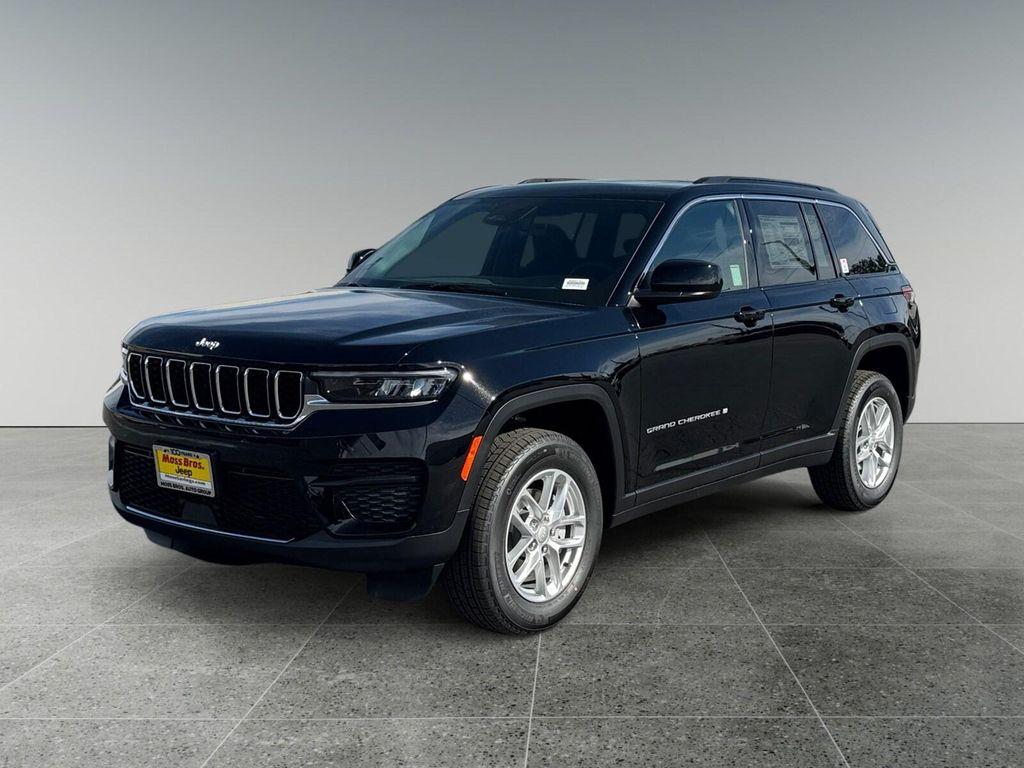 new 2025 Jeep Grand Cherokee car, priced at $42,375