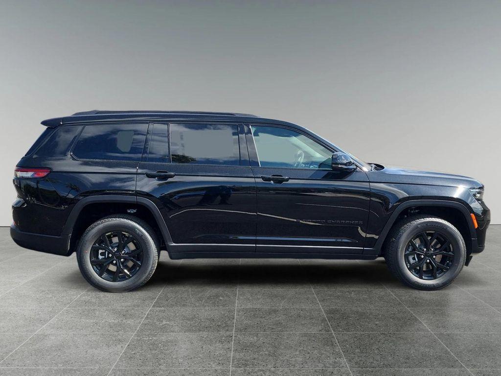 new 2025 Jeep Grand Cherokee L car, priced at $48,230