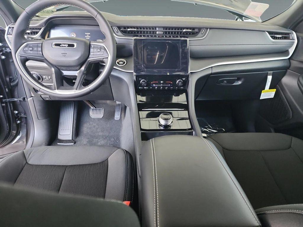 new 2025 Jeep Grand Cherokee L car, priced at $44,125