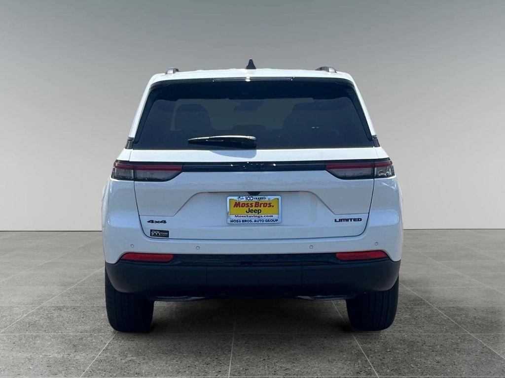 new 2025 Jeep Grand Cherokee car, priced at $49,625