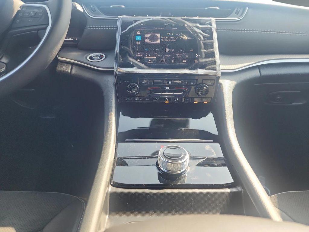 new 2025 Jeep Grand Cherokee L car, priced at $46,230