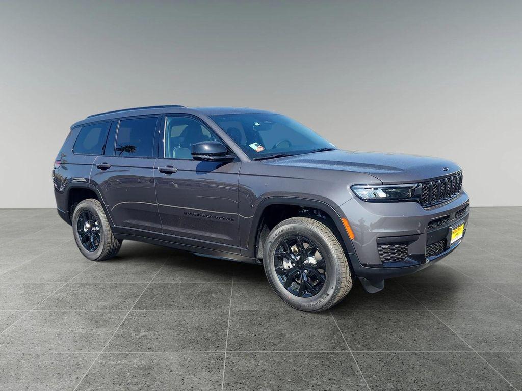 new 2025 Jeep Grand Cherokee L car, priced at $46,230