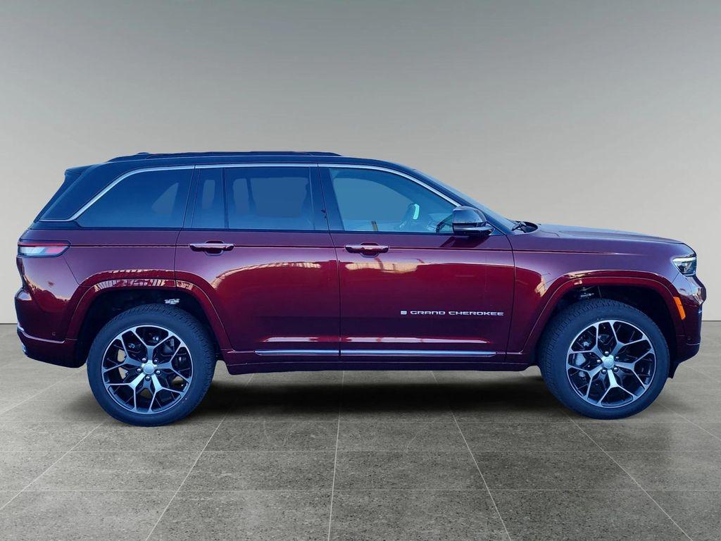 new 2025 Jeep Grand Cherokee car, priced at $65,630