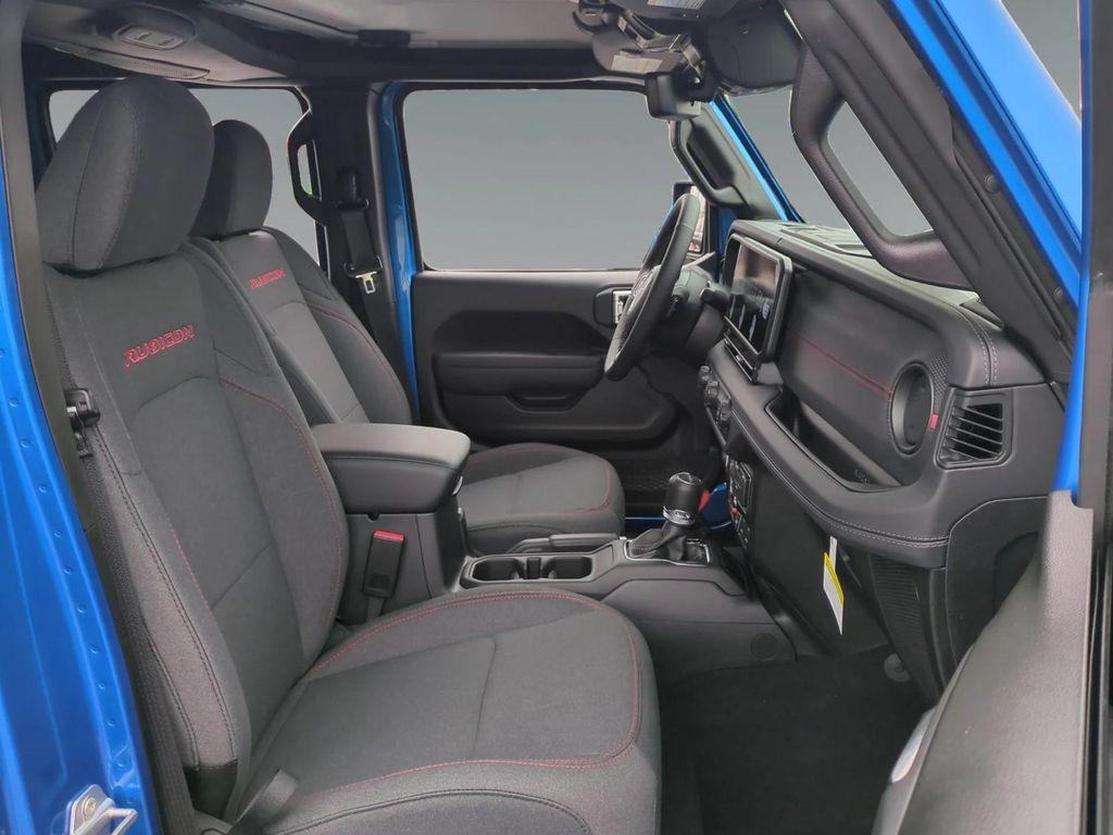 new 2025 Jeep Gladiator car, priced at $59,630