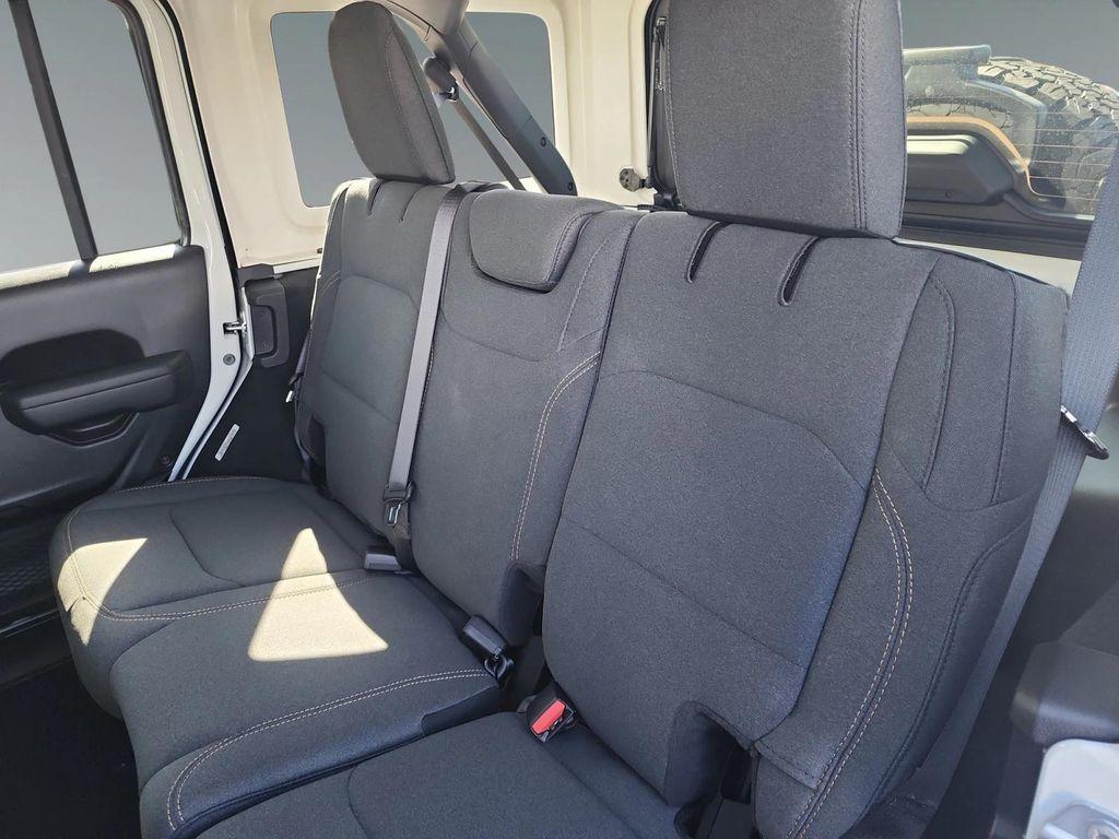 new 2025 Jeep Wrangler car, priced at $59,170