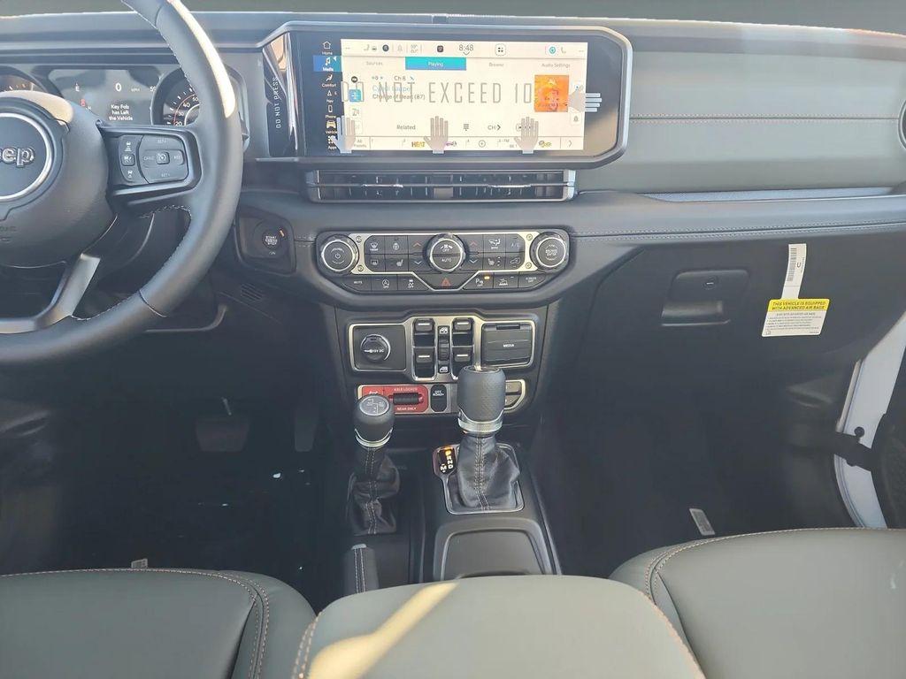 new 2025 Jeep Gladiator car, priced at $63,095