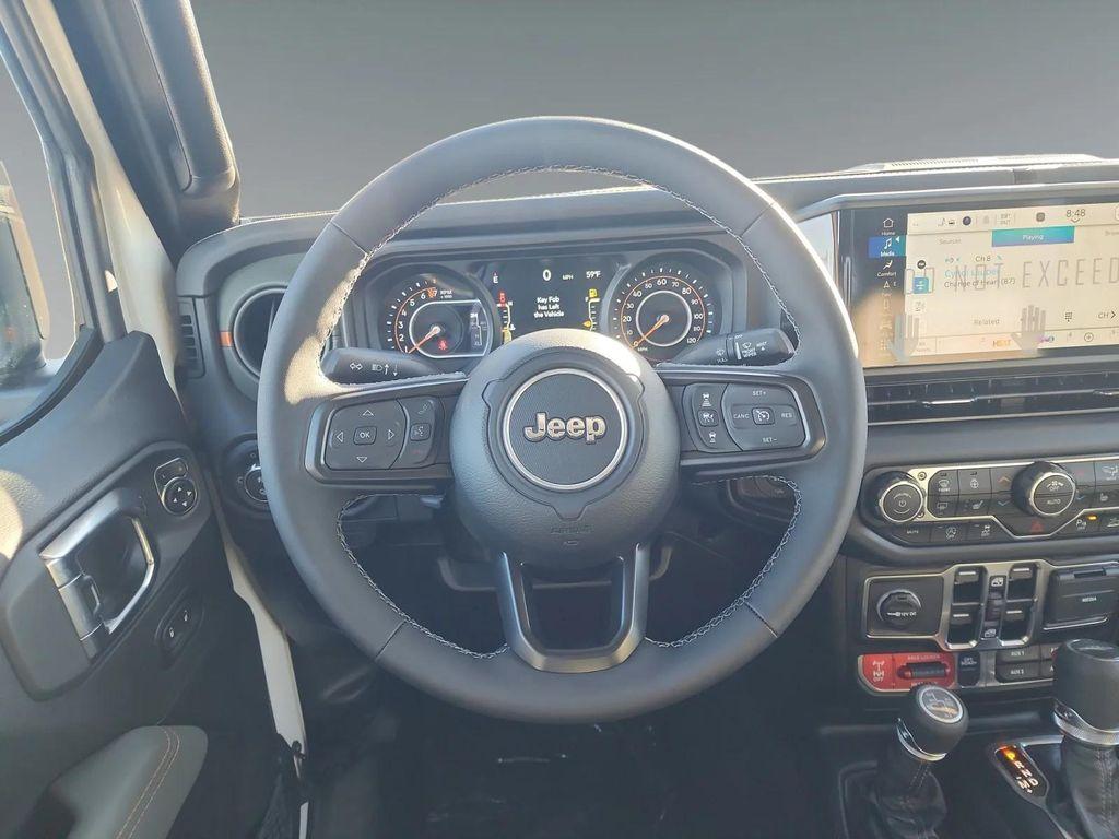 new 2025 Jeep Gladiator car, priced at $63,095