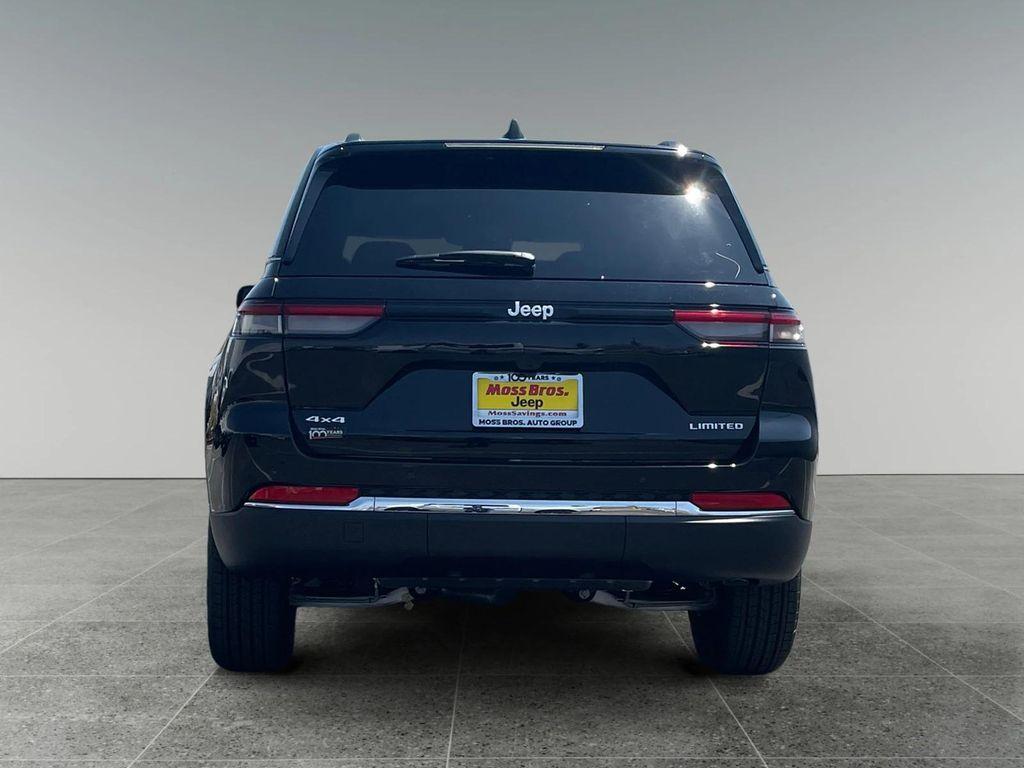 new 2025 Jeep Grand Cherokee car, priced at $47,495
