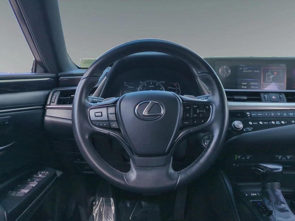 used 2021 Lexus ES 350 car, priced at $29,900