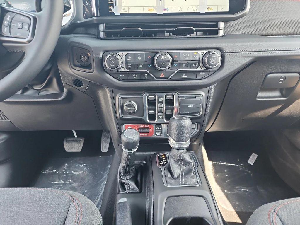 new 2025 Jeep Wrangler car, priced at $57,540