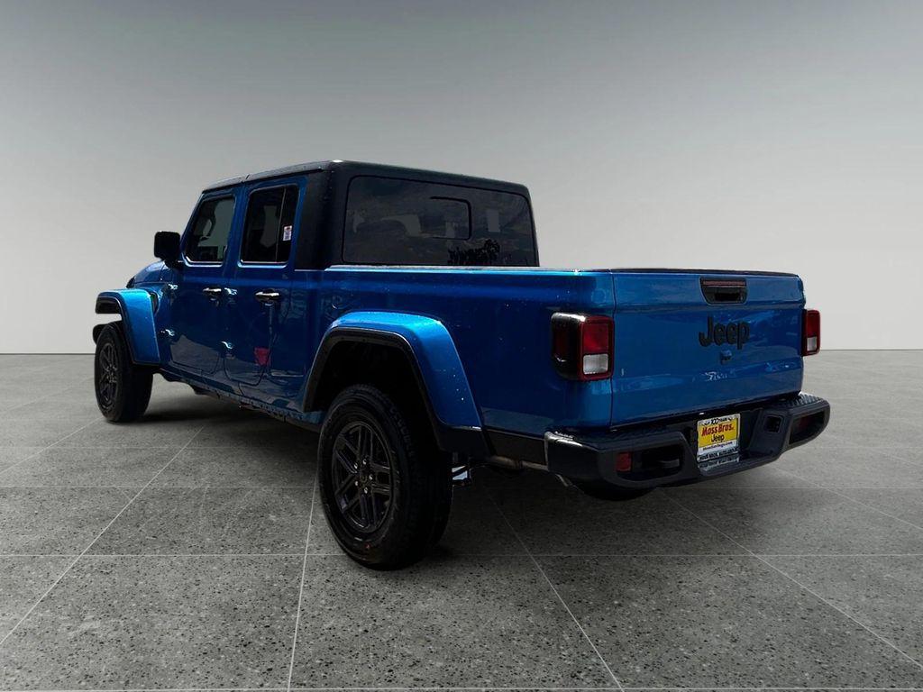 new 2025 Jeep Gladiator car, priced at $50,400