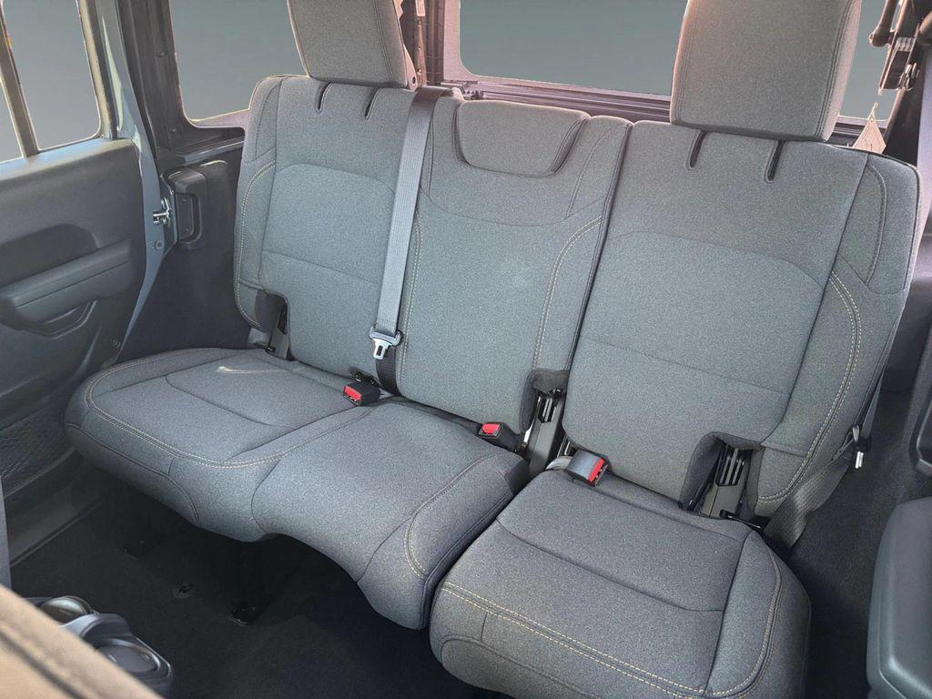 new 2025 Jeep Wrangler car, priced at $47,450