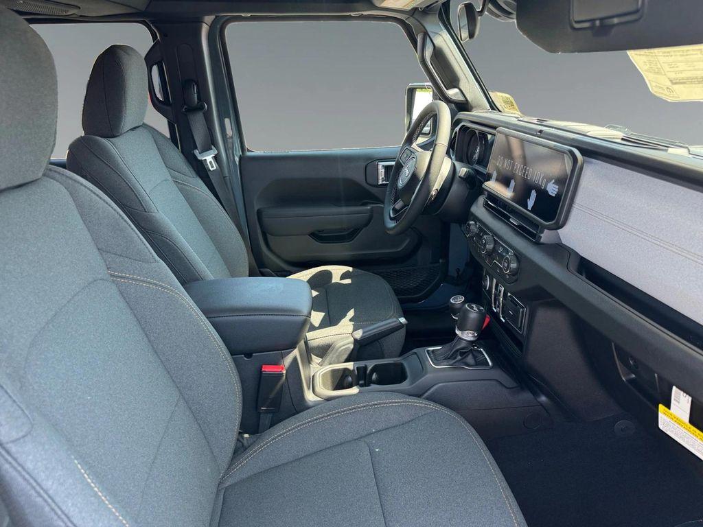 new 2025 Jeep Wrangler car, priced at $47,450