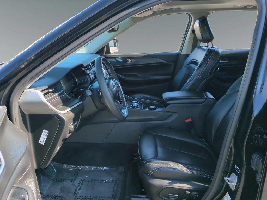 used 2023 Jeep Grand Cherokee car, priced at $27,900