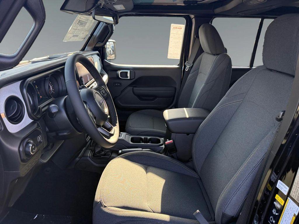 new 2025 Jeep Gladiator car, priced at $51,525