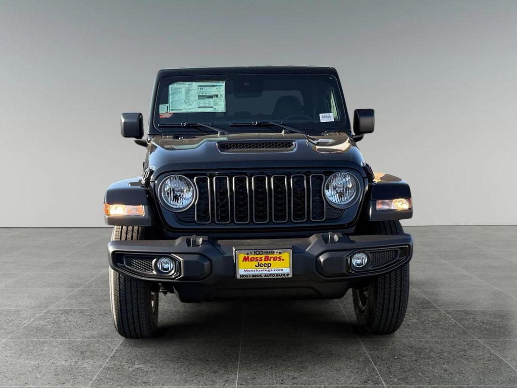 new 2025 Jeep Gladiator car, priced at $51,525