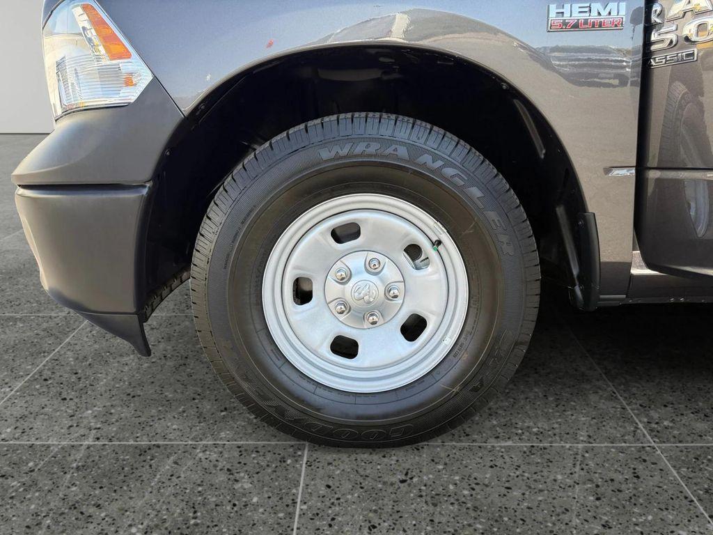 new 2024 Ram 1500 car, priced at $45,685