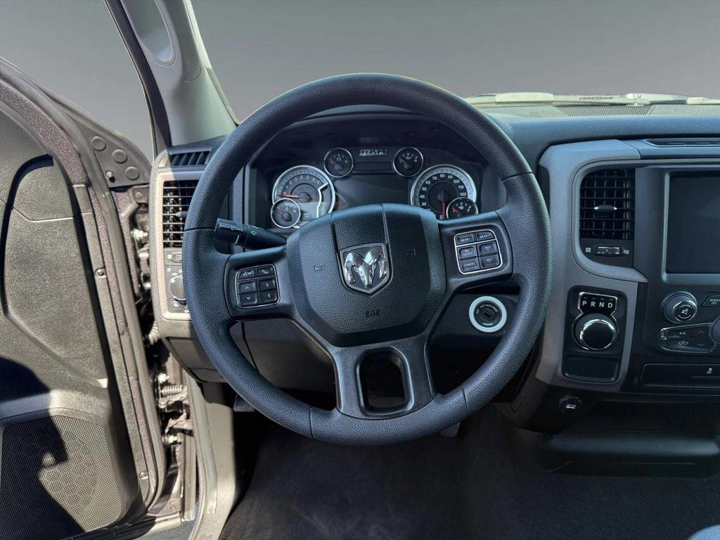 new 2024 Ram 1500 car, priced at $45,685