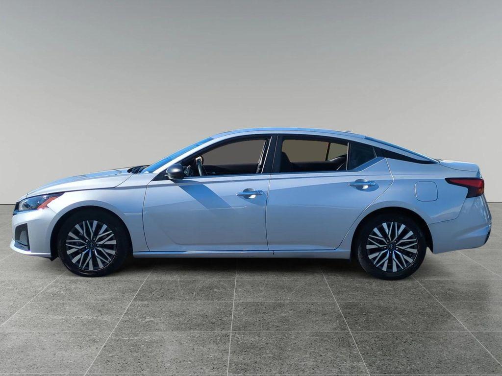 used 2024 Nissan Altima car