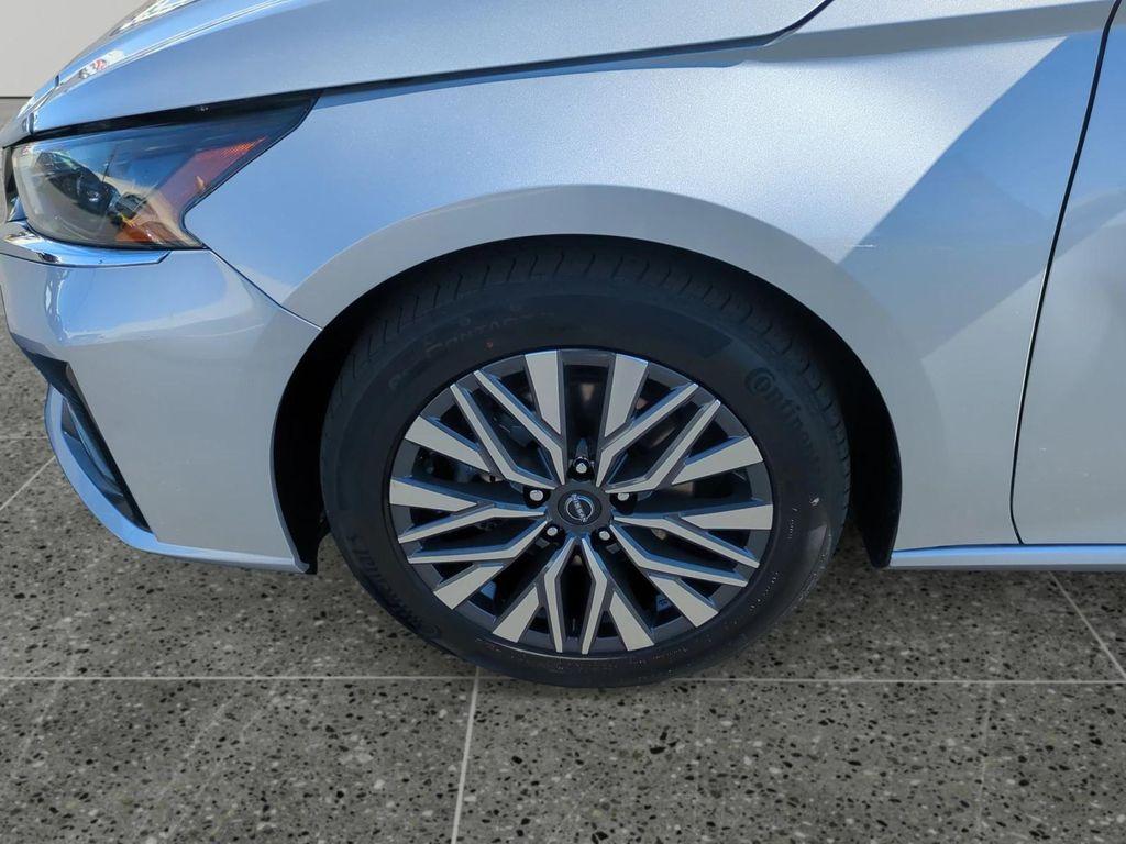 used 2024 Nissan Altima car