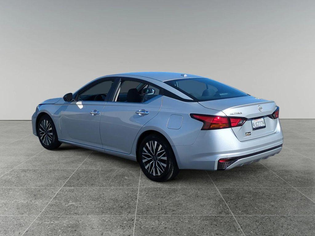 used 2024 Nissan Altima car