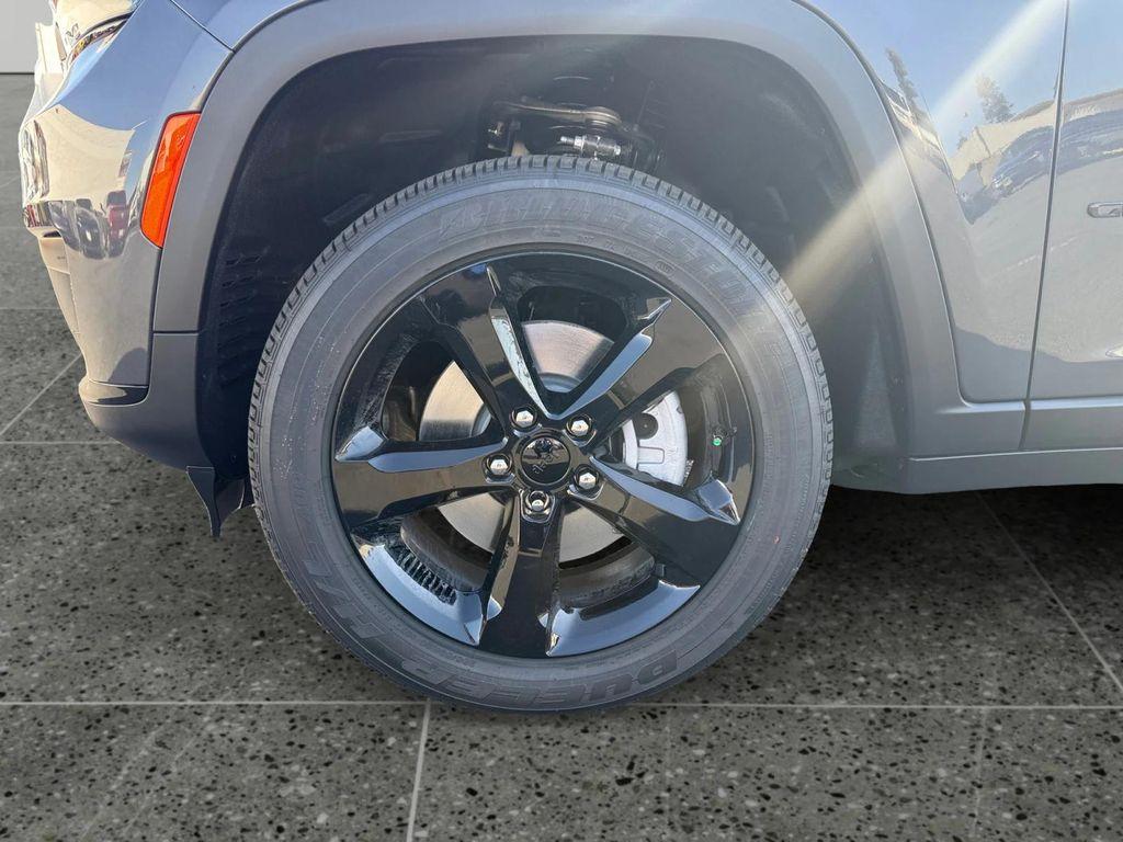 new 2025 Jeep Grand Cherokee L car, priced at $50,375