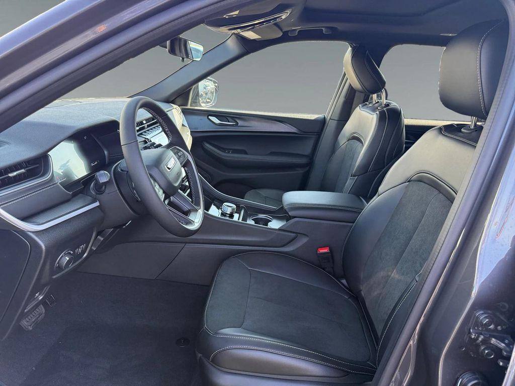 new 2025 Jeep Grand Cherokee L car, priced at $50,375