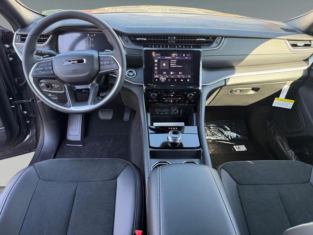 new 2025 Jeep Grand Cherokee L car, priced at $50,375