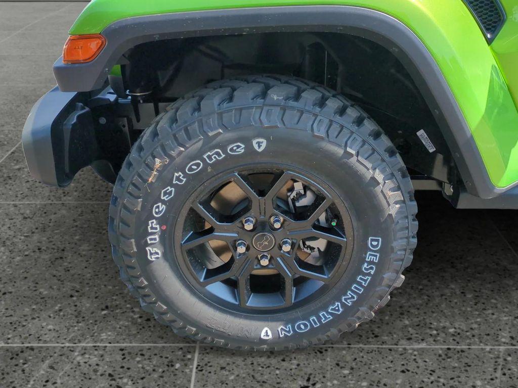 new 2025 Jeep Gladiator car, priced at $50,440