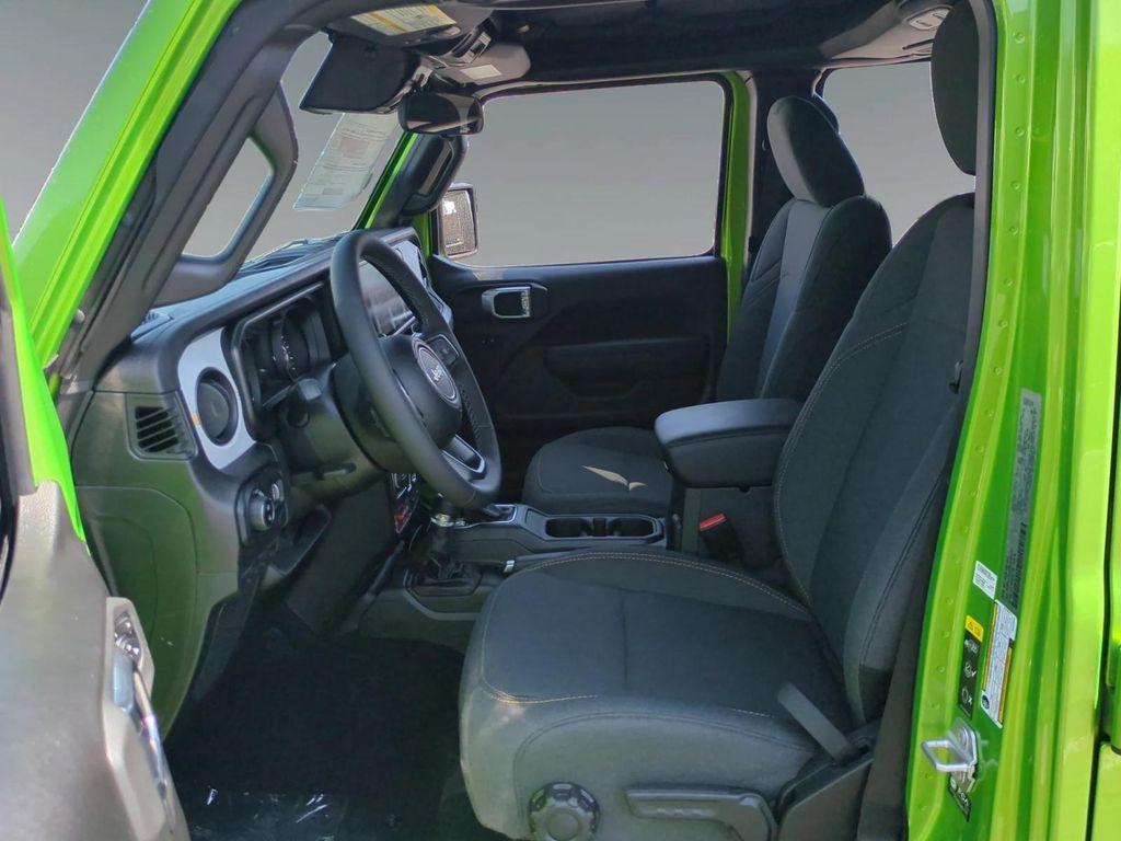 new 2025 Jeep Gladiator car, priced at $50,440